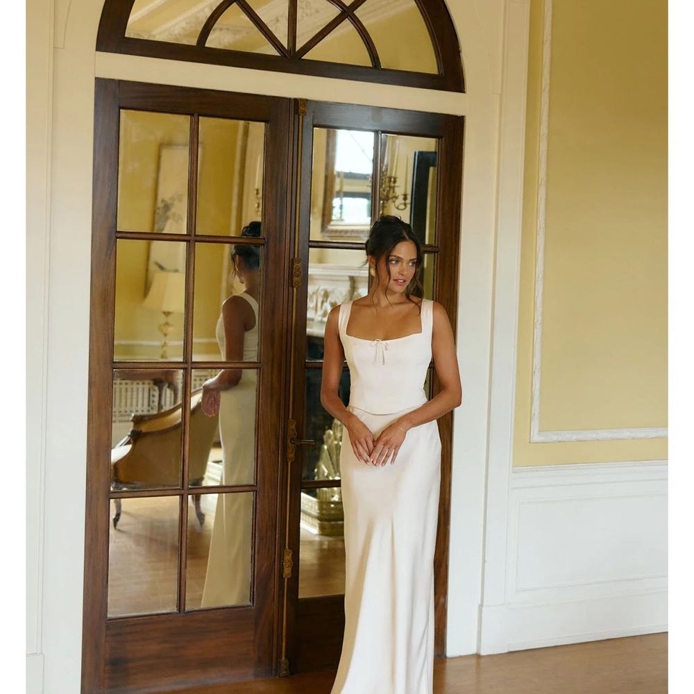 Elegant Cream Maxi Dress